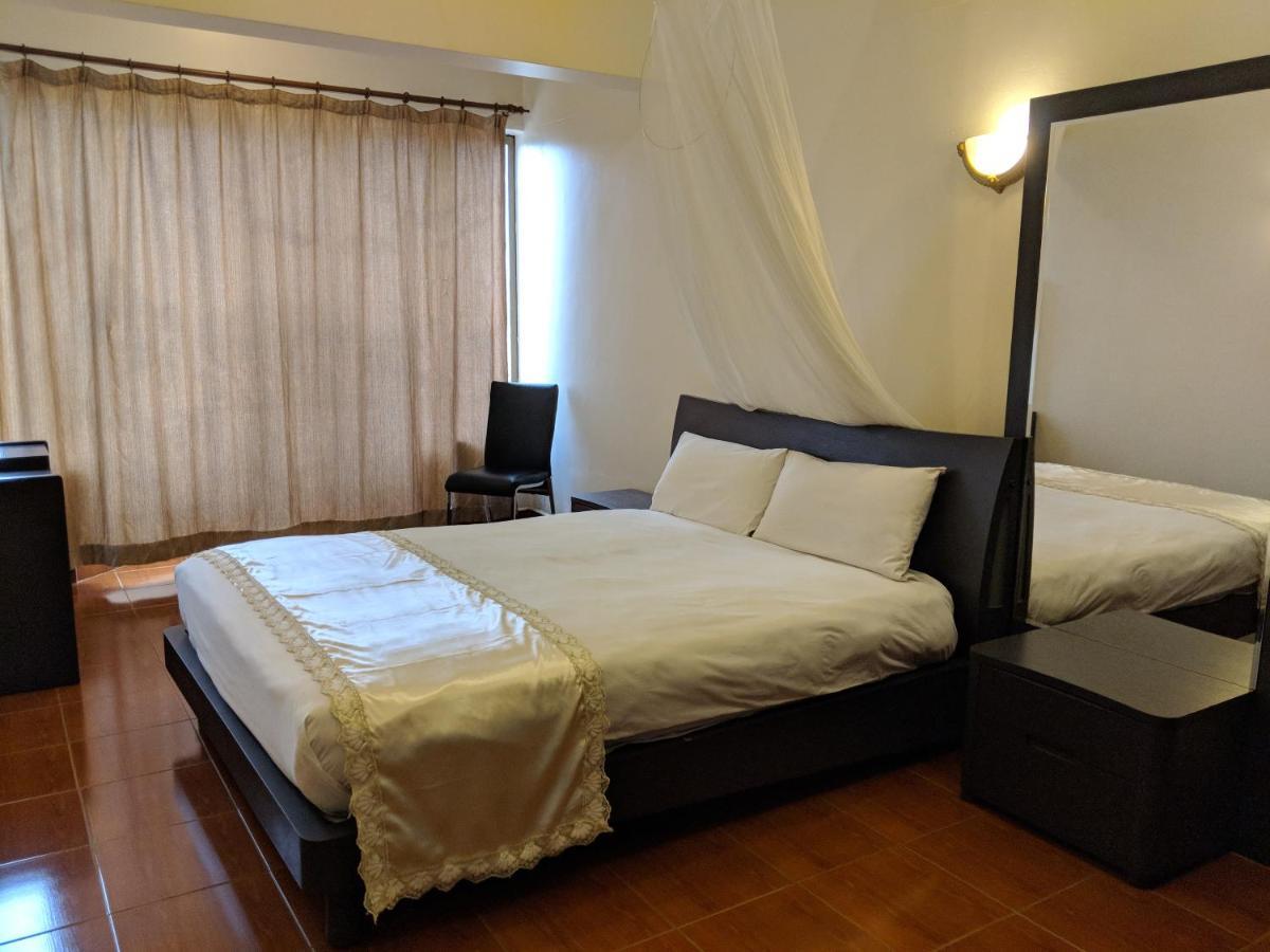 Prestige Hotel Suites Кампала Экстерьер фото