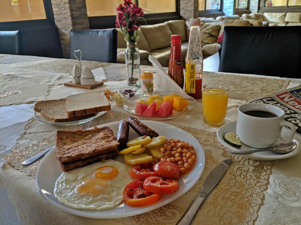 Prestige Hotel Suites Кампала Экстерьер фото